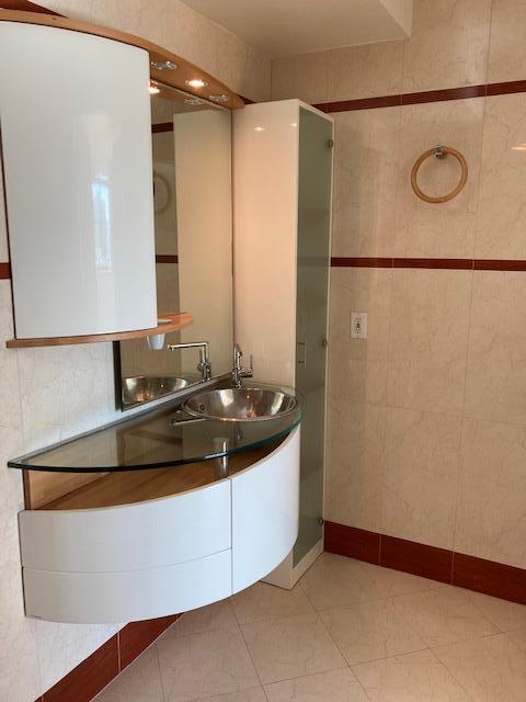 THE COSMOPOLITAN RESIDENCES ON - Residential