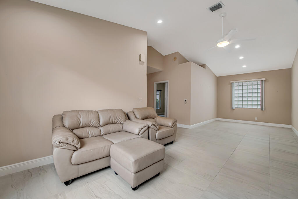9529 Cherry Blossom Terrace