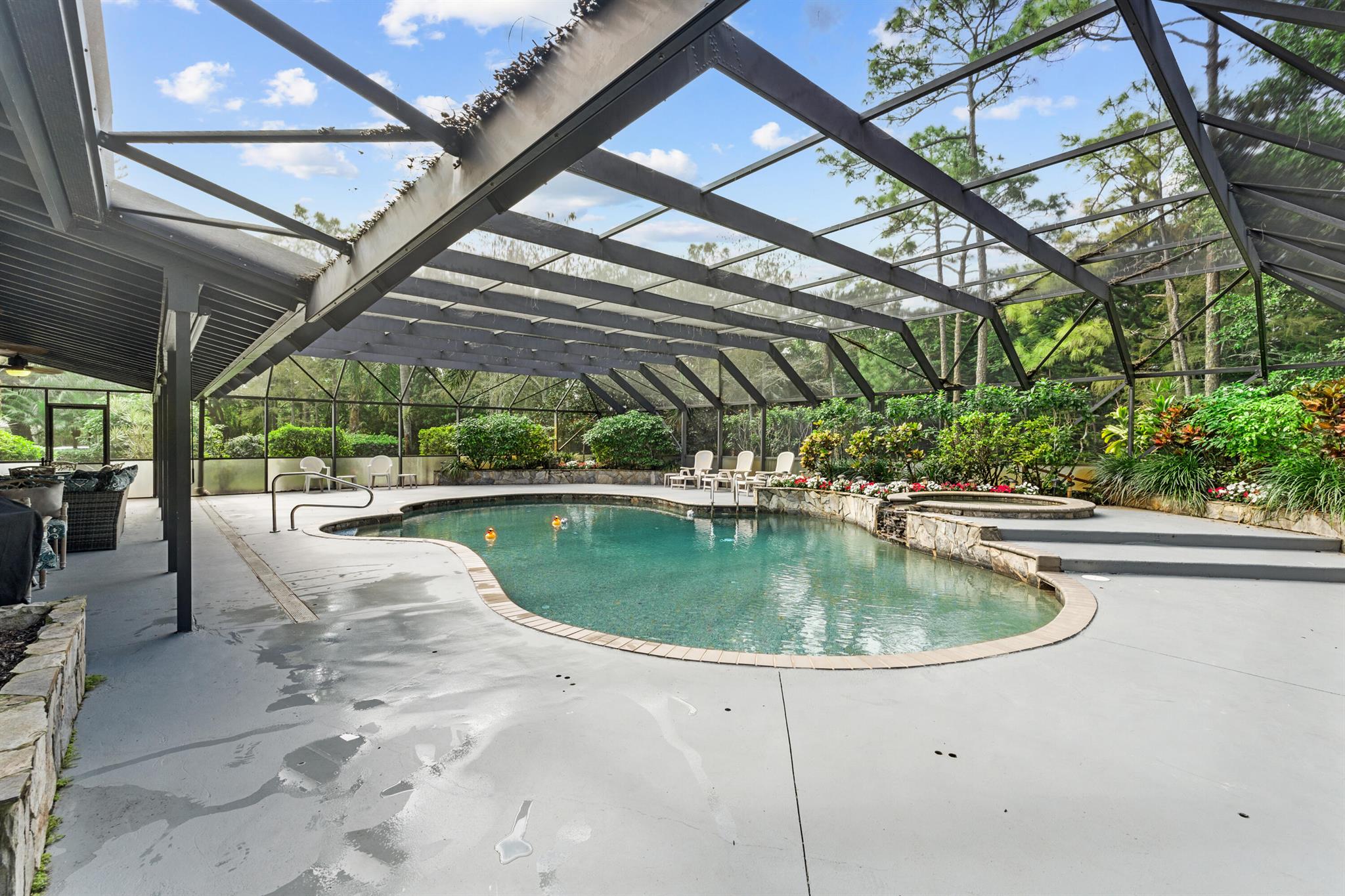 HOMELAND - Residential