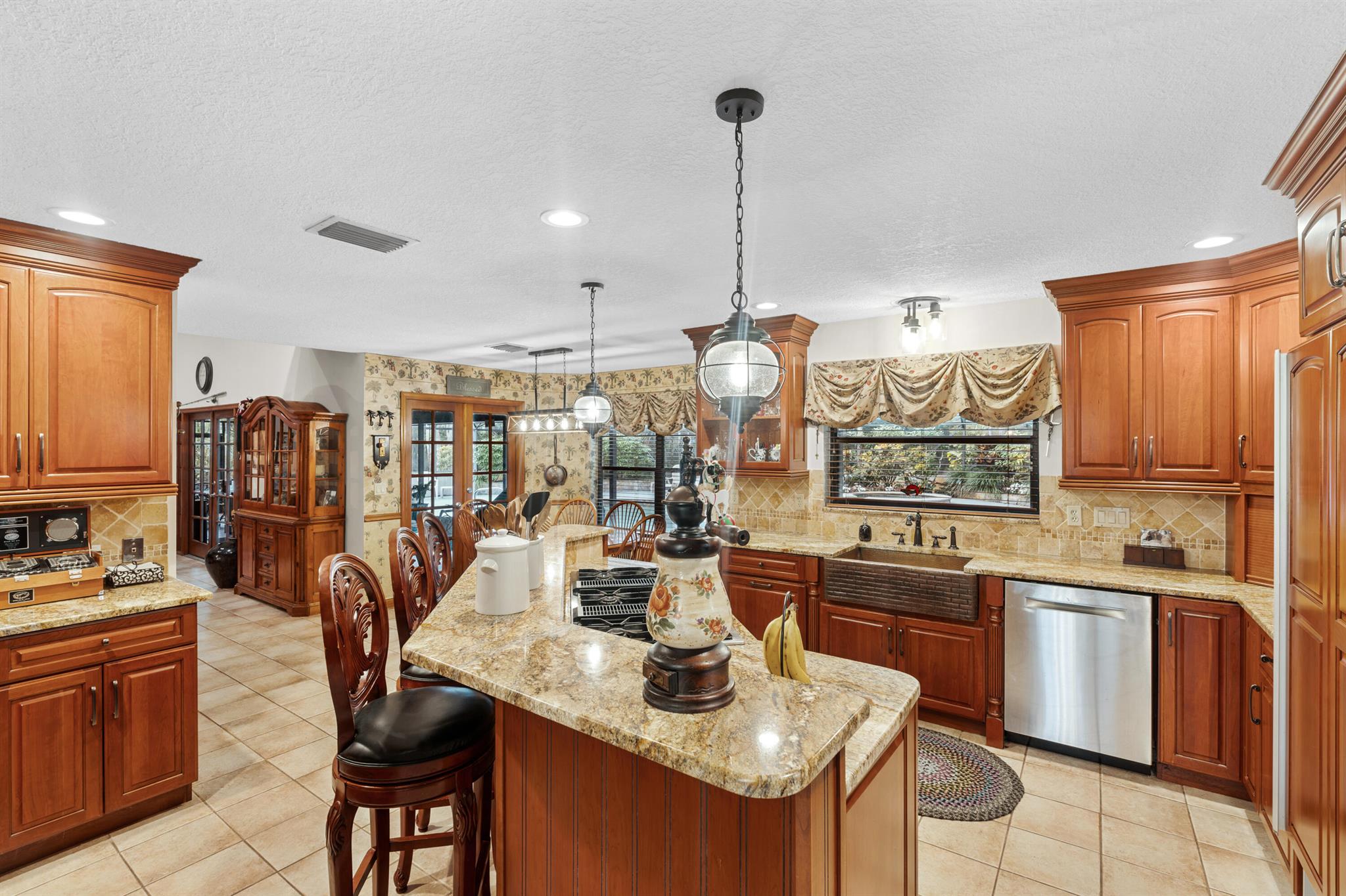 HOMELAND - Residential