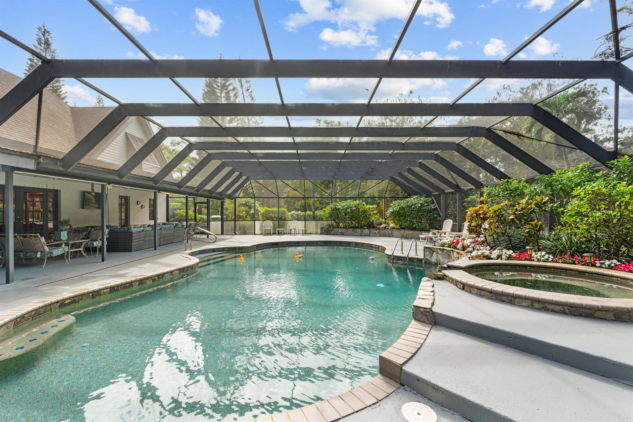 HOMELAND - Residential