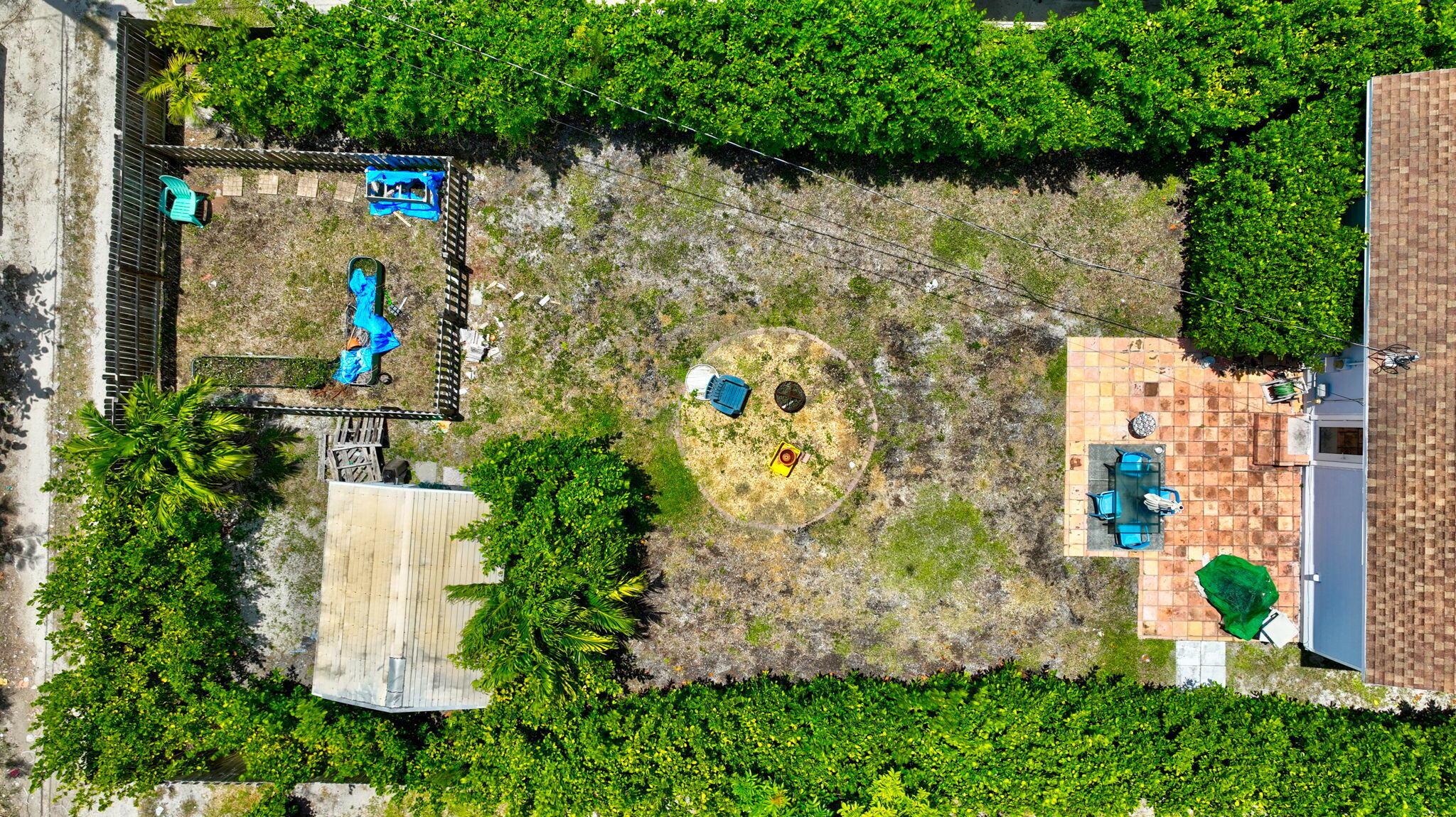 LAKE WORTH TOWN OF - Residential