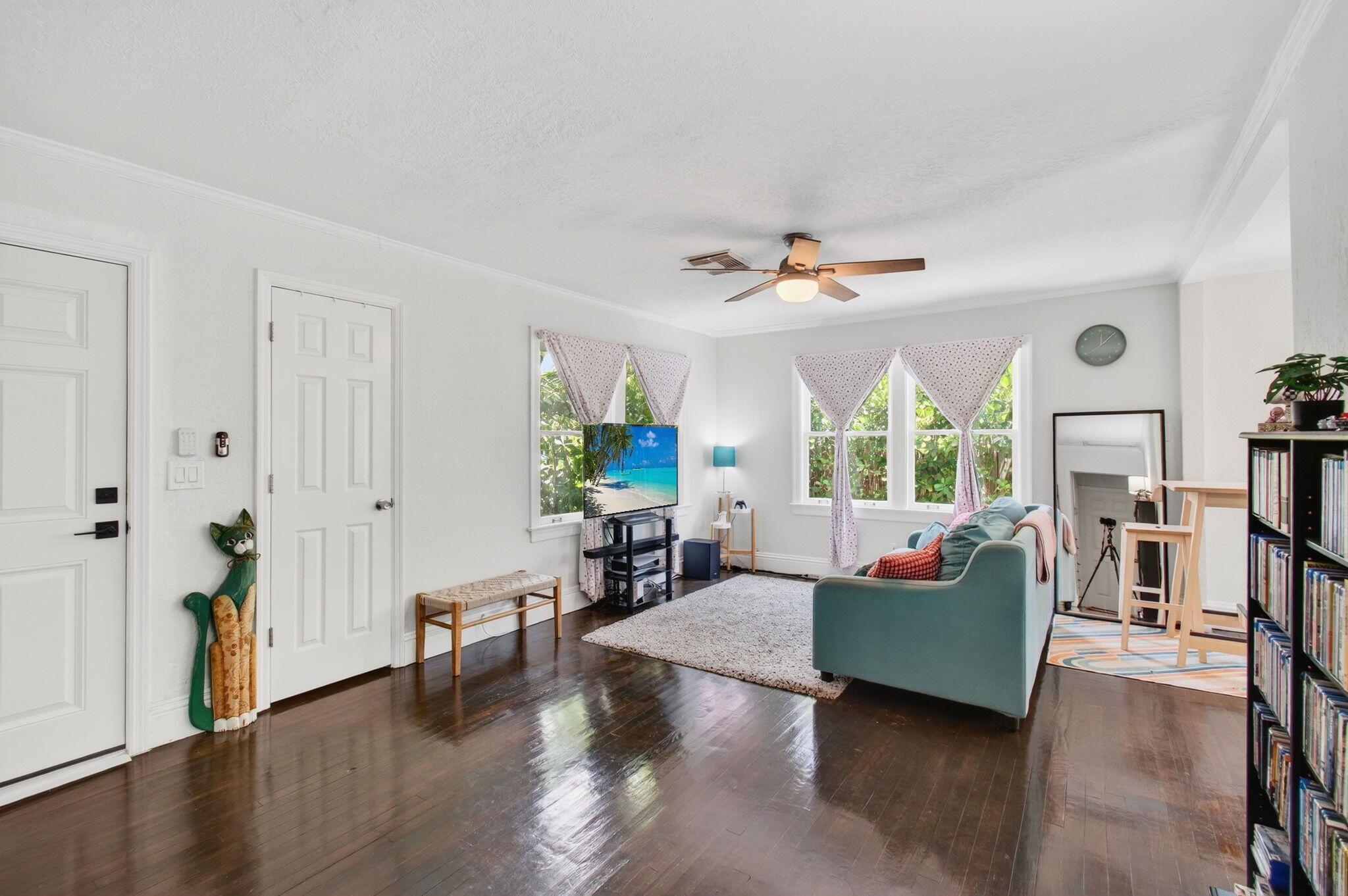 LAKE WORTH TOWN OF - Residential