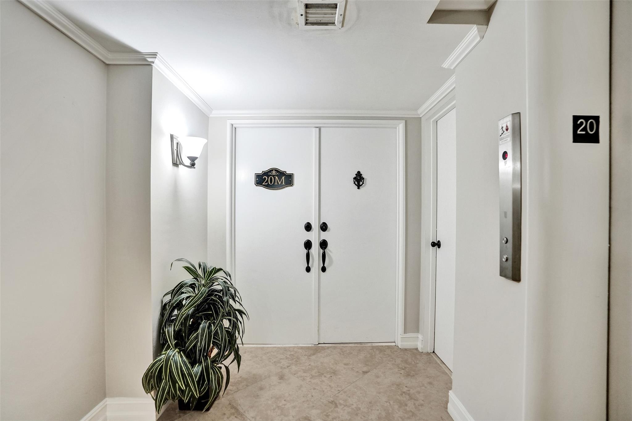 4300 N Ocean Blvd 20M