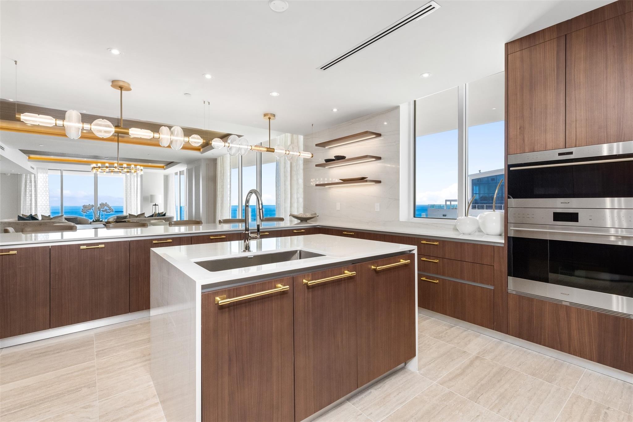 Four Seasons - Residential