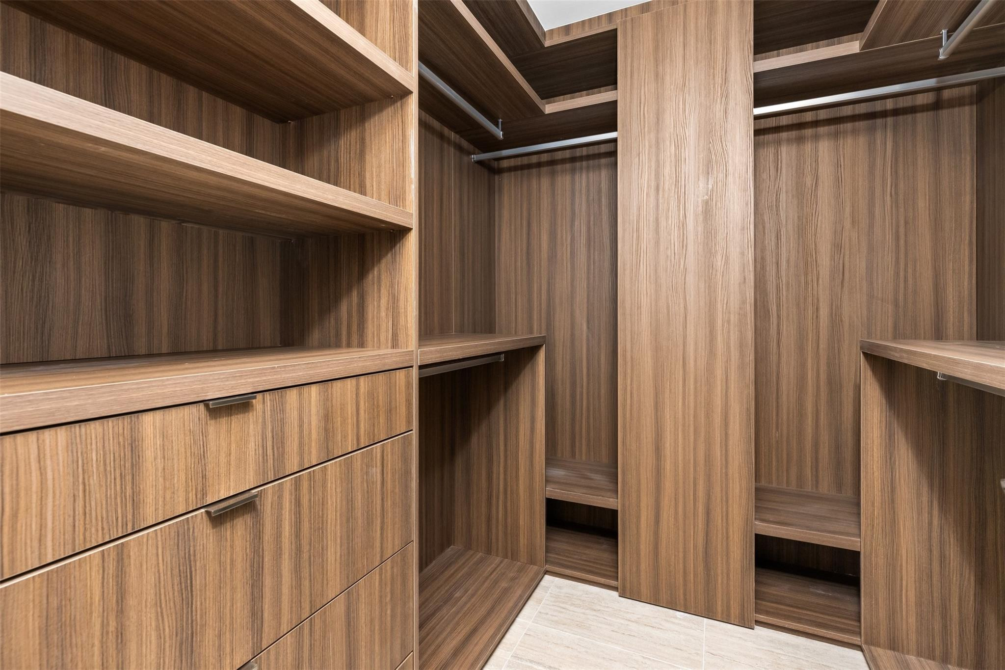 Four Seasons - Residential