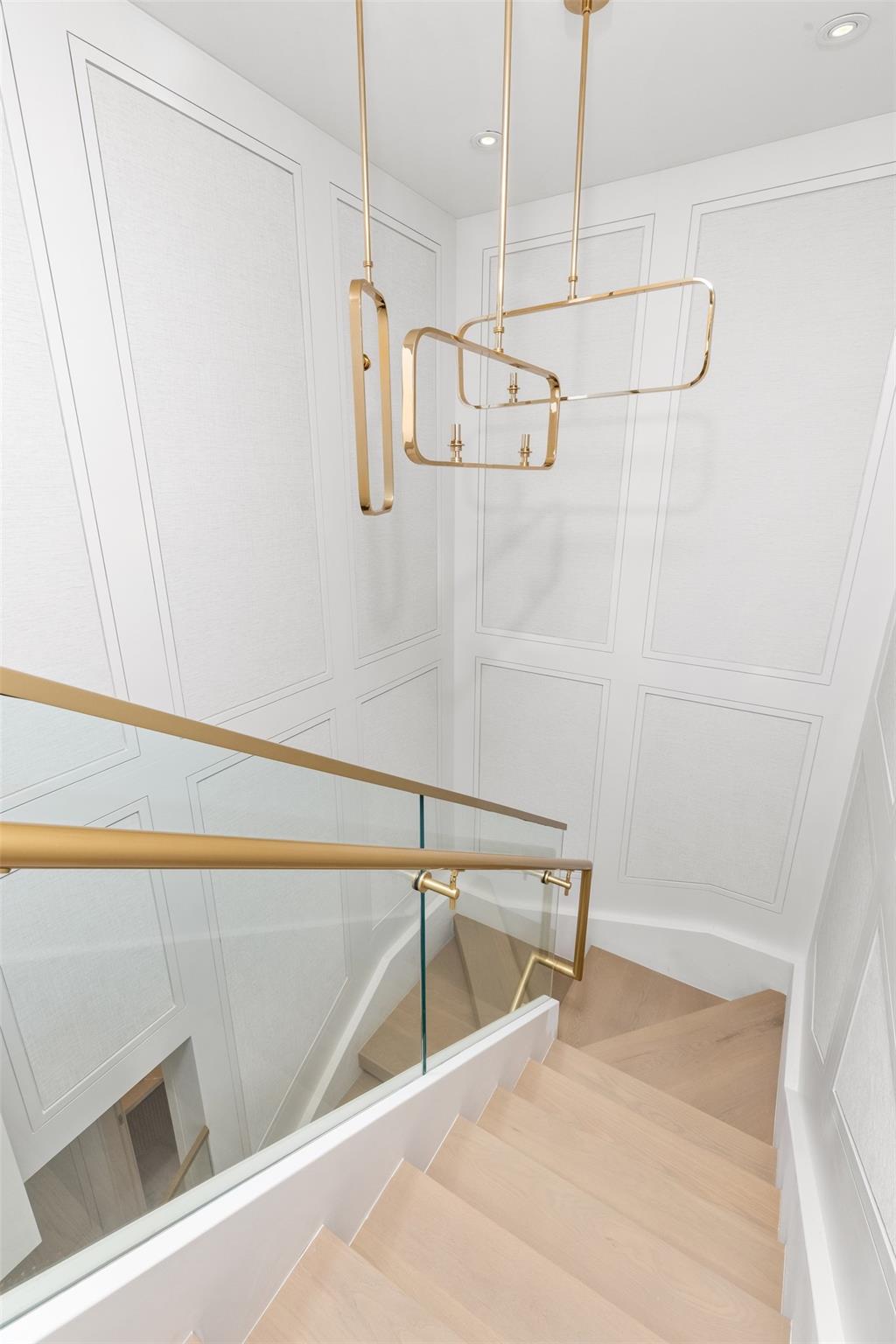 Four Seasons - Residential