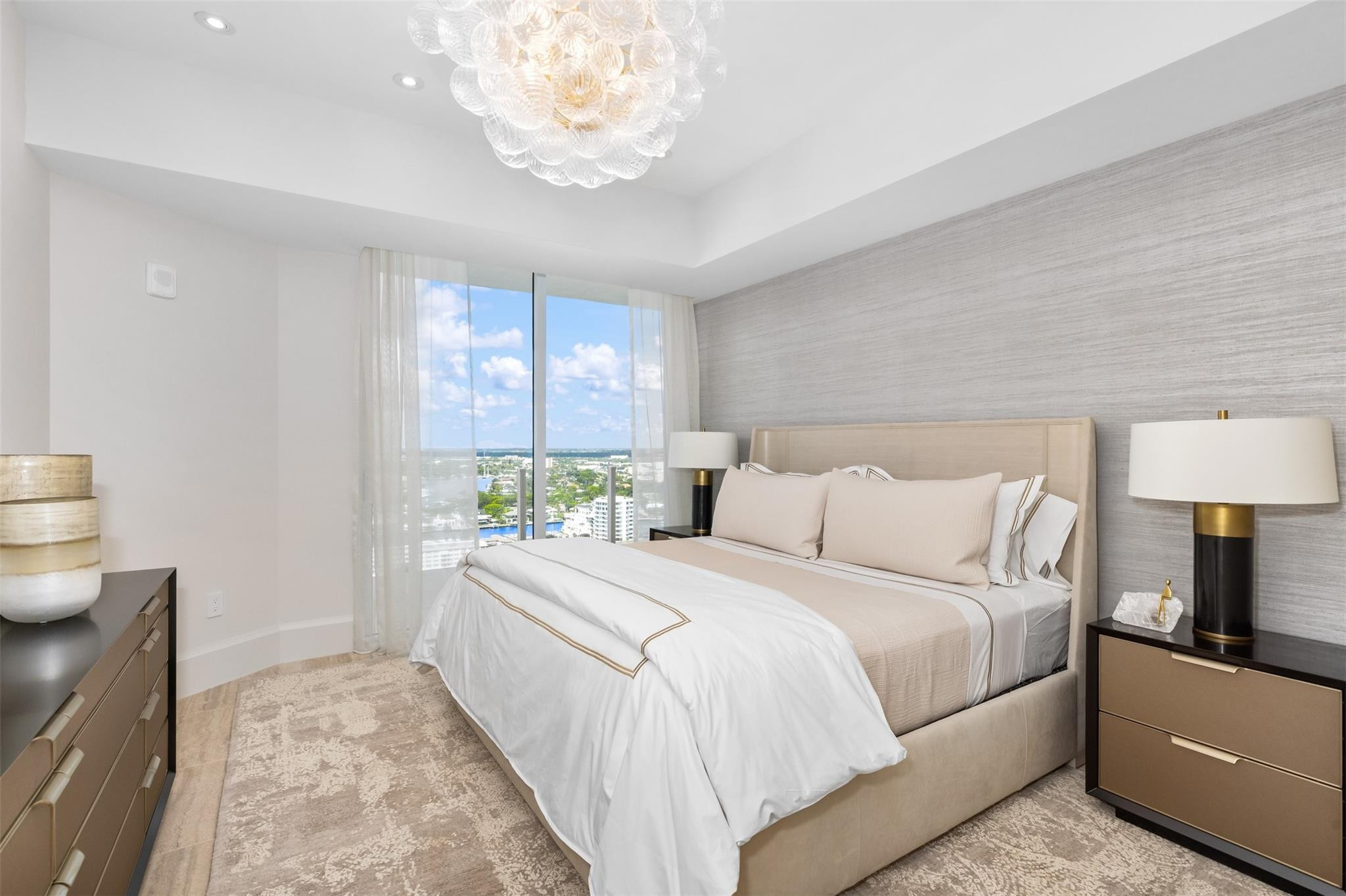 Four Seasons - Residential