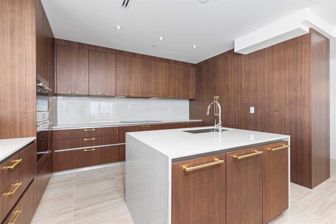 Four Seasons - Residential