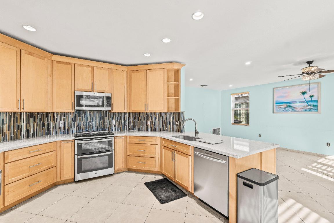 WYNDHAM LAKES NORTH - Residential