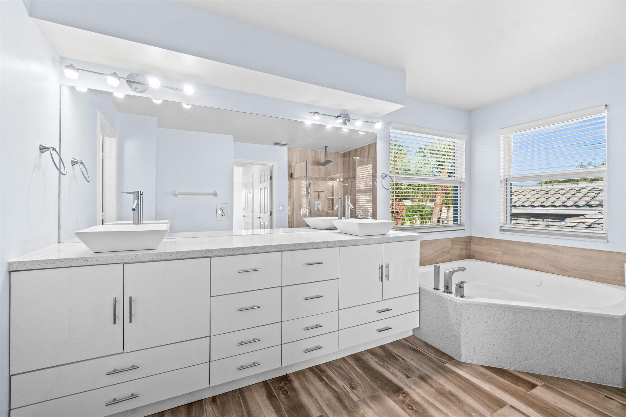 WYNDHAM LAKES NORTH - Residential