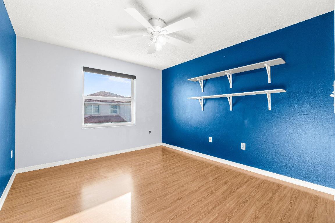 WYNDHAM LAKES NORTH - Residential