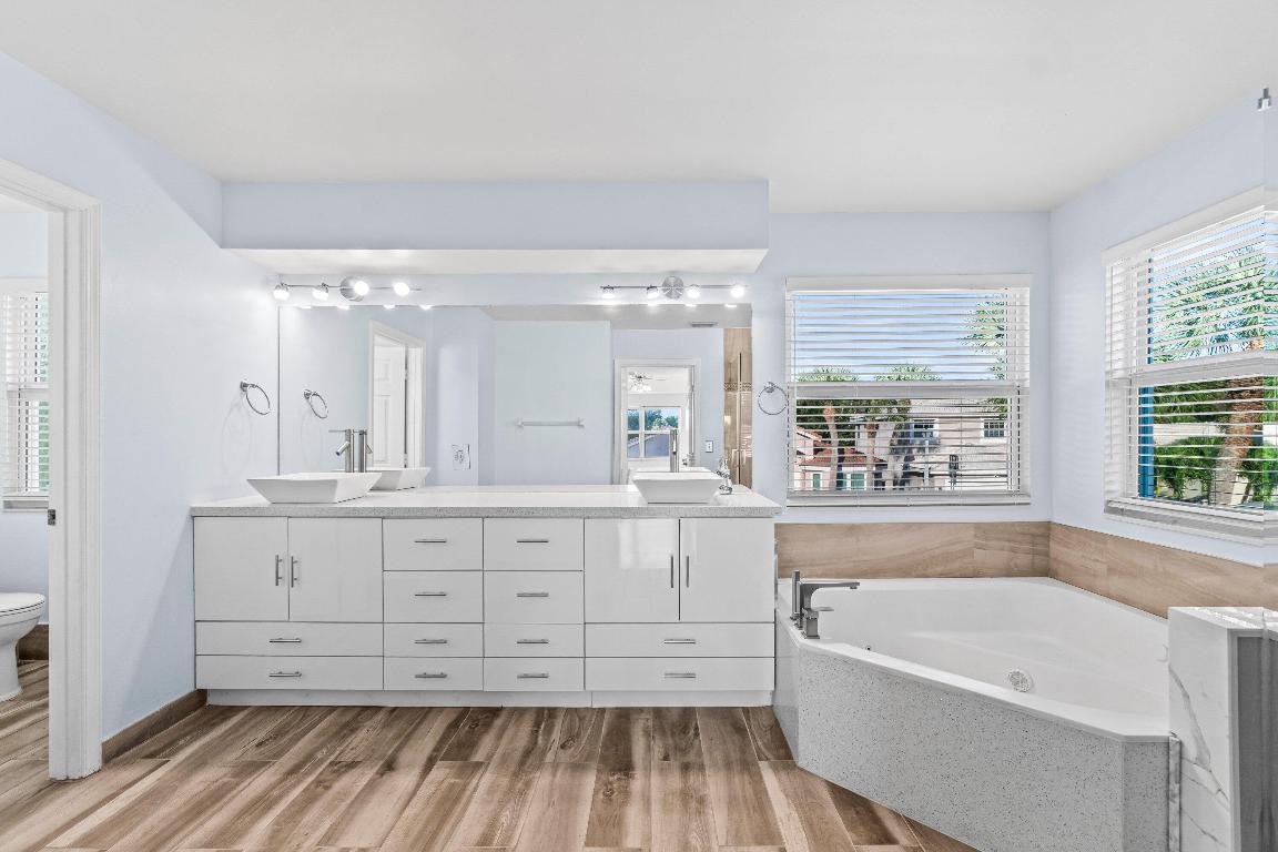 WYNDHAM LAKES NORTH - Residential