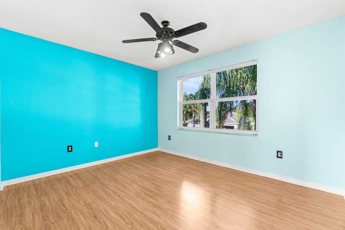 WYNDHAM LAKES NORTH - Residential