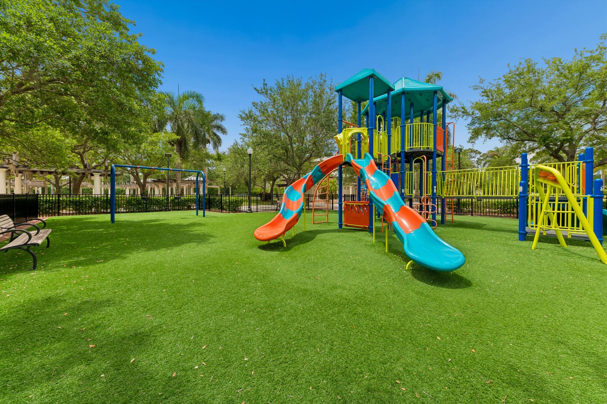 CHAROLAIS CONDO - Residential