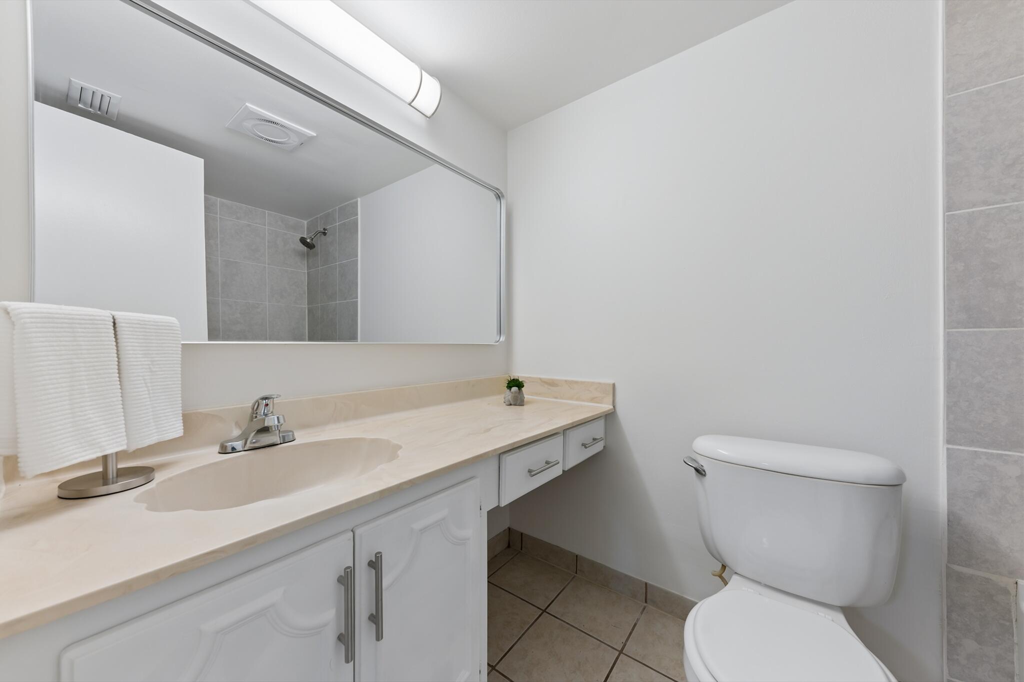 CHAROLAIS CONDO - Residential