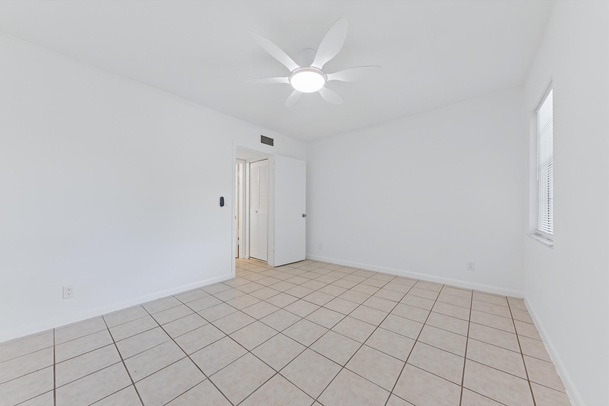 CHAROLAIS CONDO - Residential