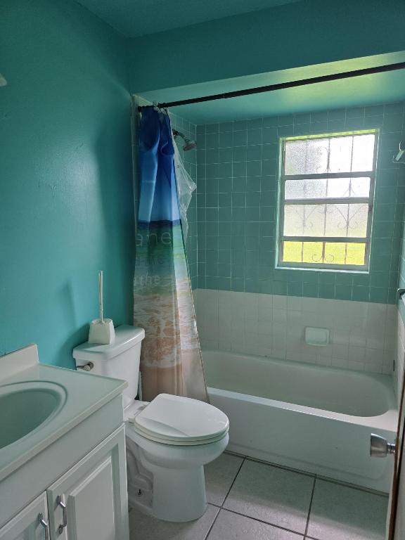 SHERATON PLAZA UNIT 3 REPLAT - Residential