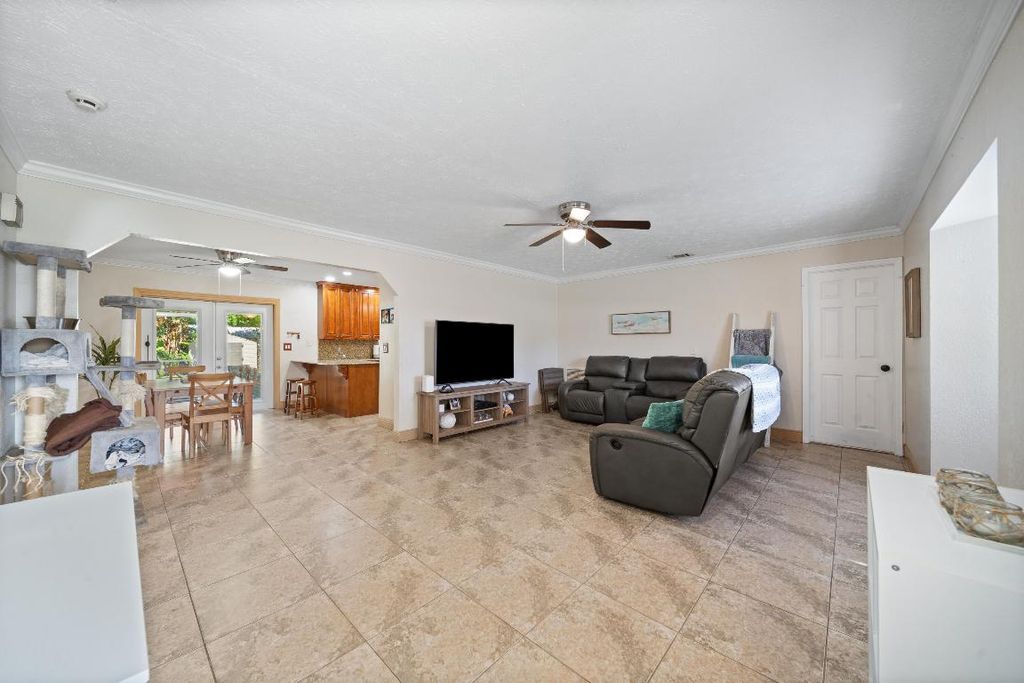 Photo of 5406 Myrtle Drive, Fort Pierce, FL 34982 (MLS # R10991962)