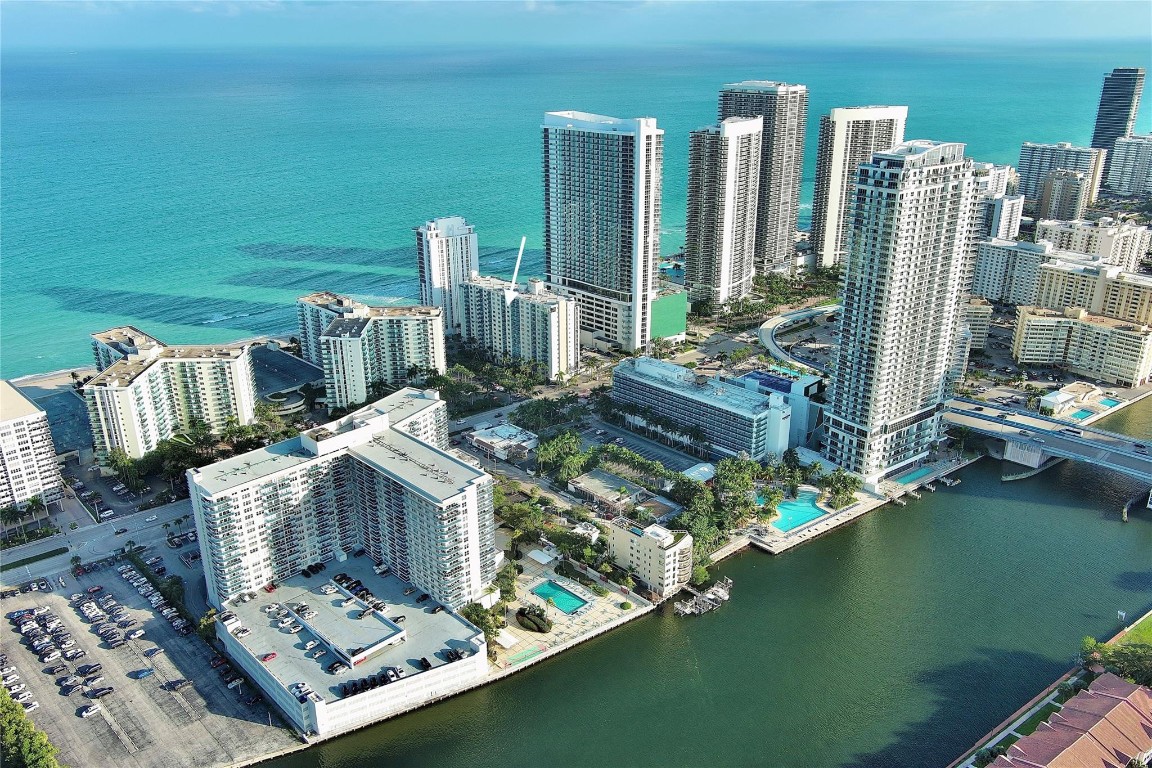 4001 S Ocean Drive 14