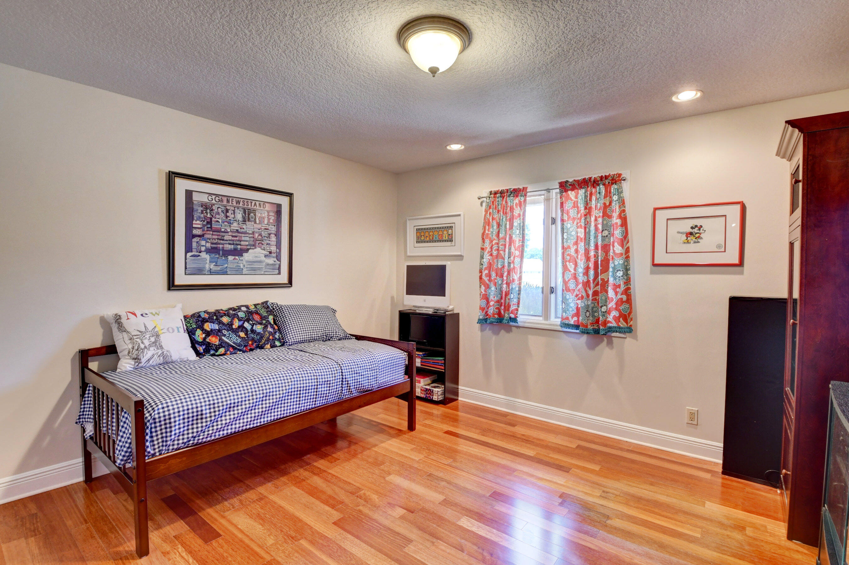 WOODFIELD HUNT CLUB - Residential