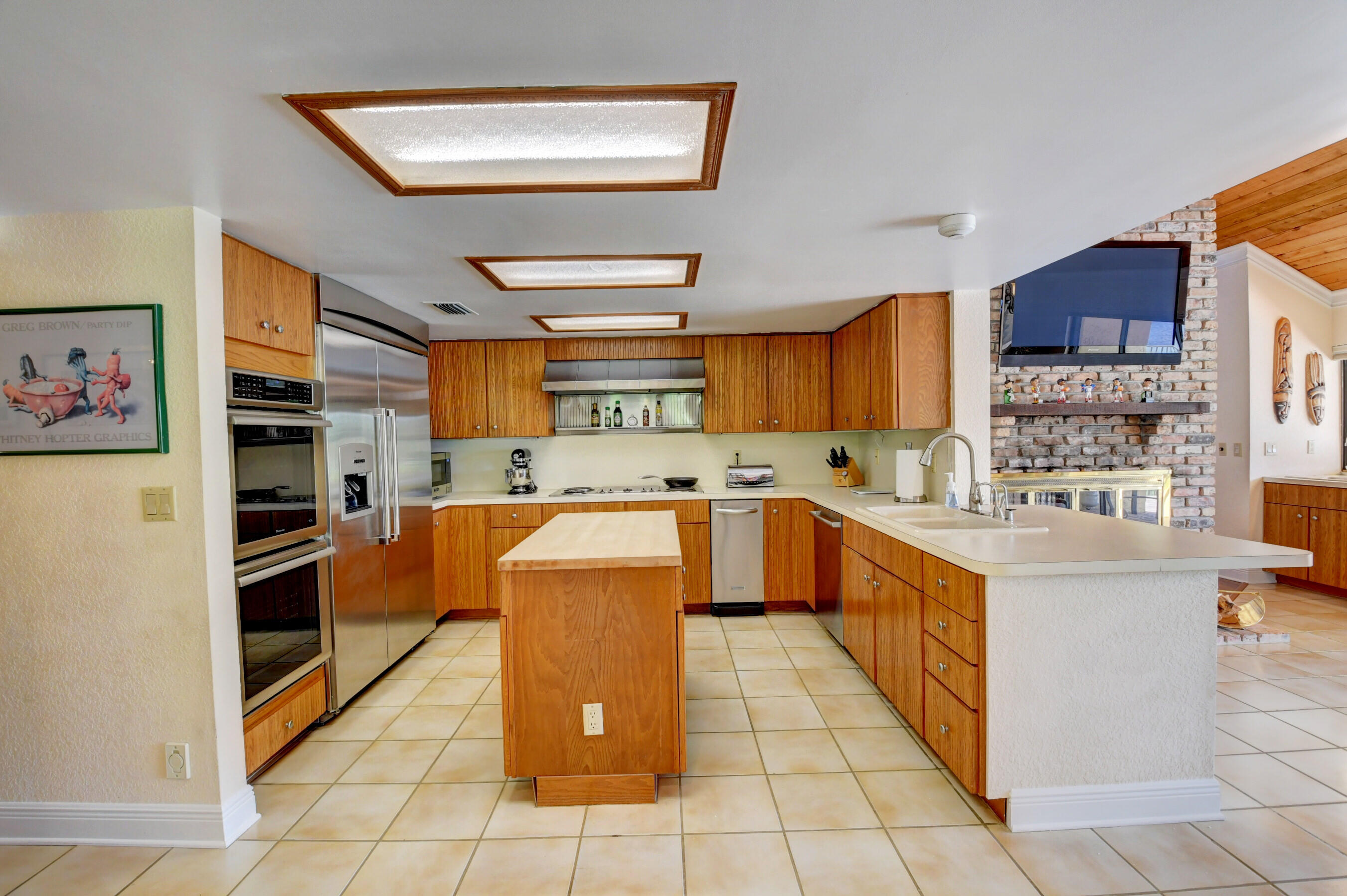 WOODFIELD HUNT CLUB - Residential