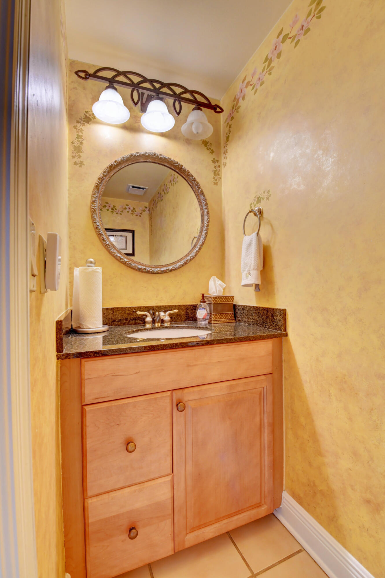 WOODFIELD HUNT CLUB - Residential