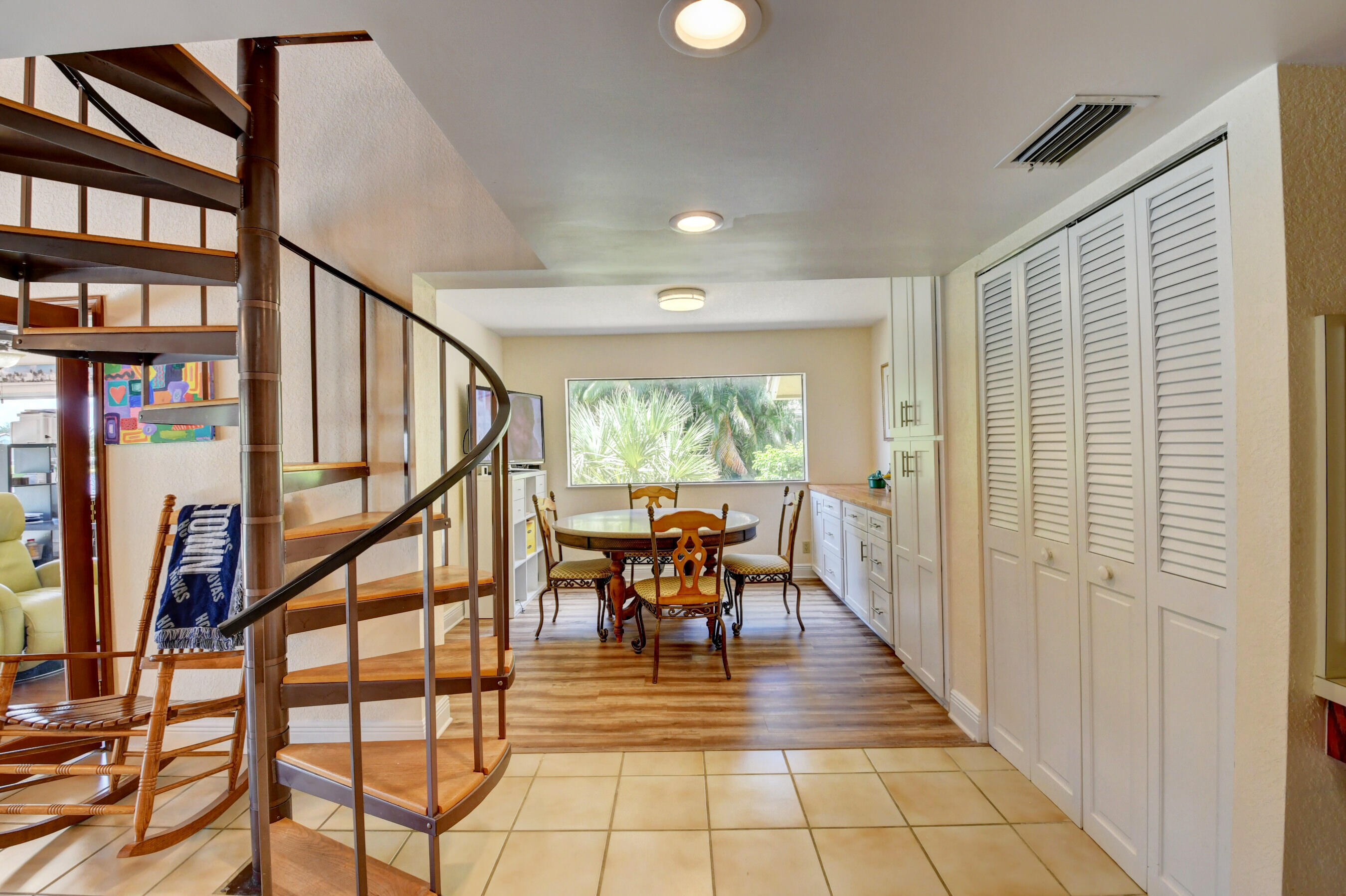 WOODFIELD HUNT CLUB - Residential