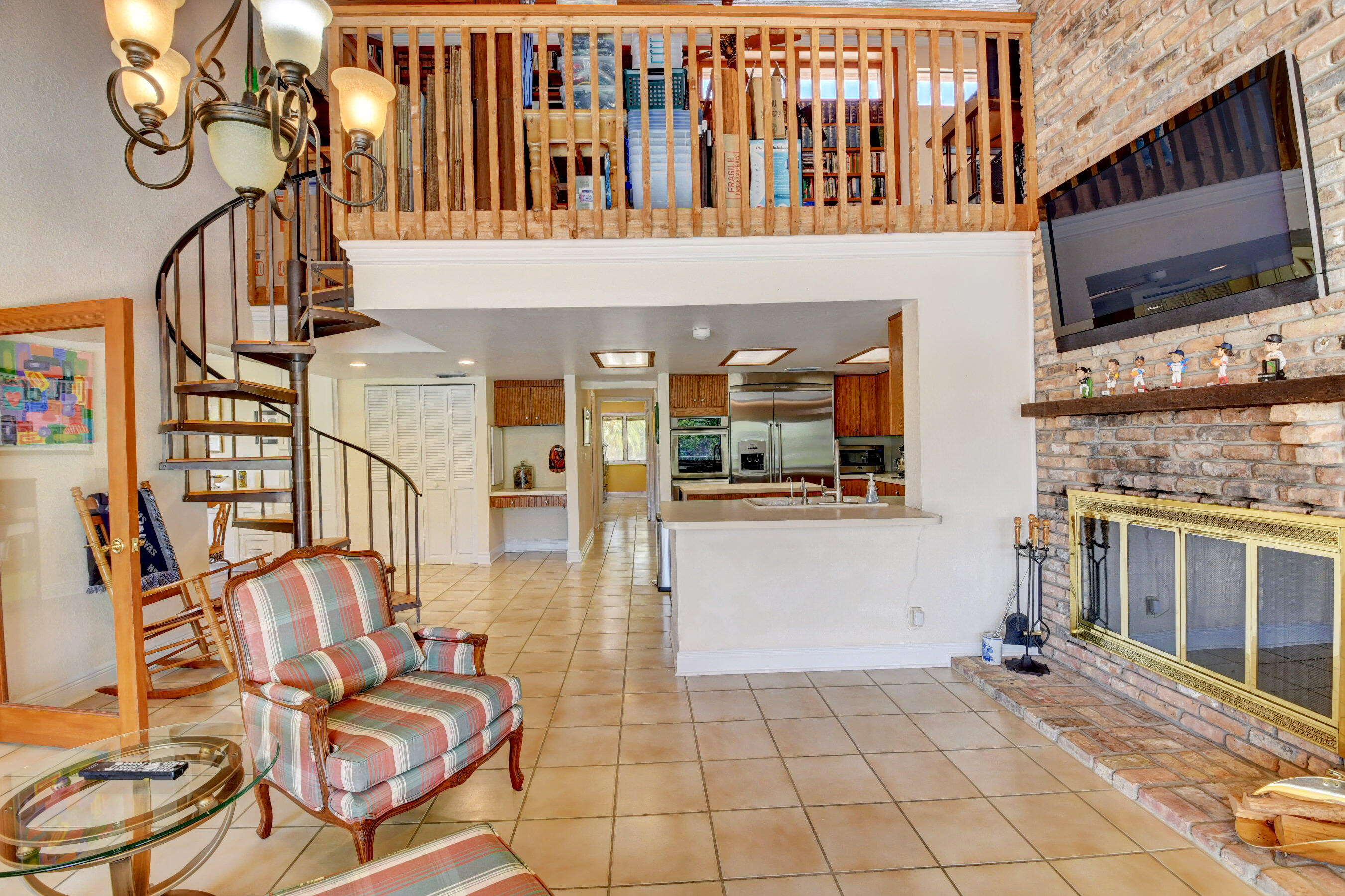 WOODFIELD HUNT CLUB - Residential