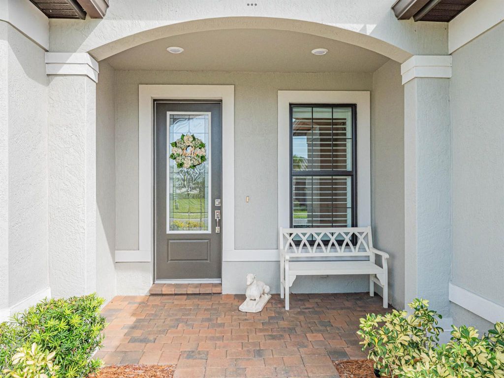 Photo of 5043 Monroe Circle, Vero Beach, FL 32967 (MLS # R10914753)