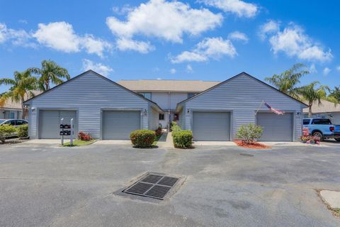 Photo of 6148 SE Georgetown Place #805, Hobe Sound, FL 33455 (MLS # R11089415)