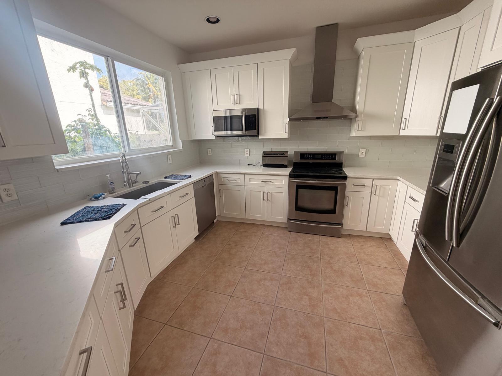 AVONDALE - Residential Lease