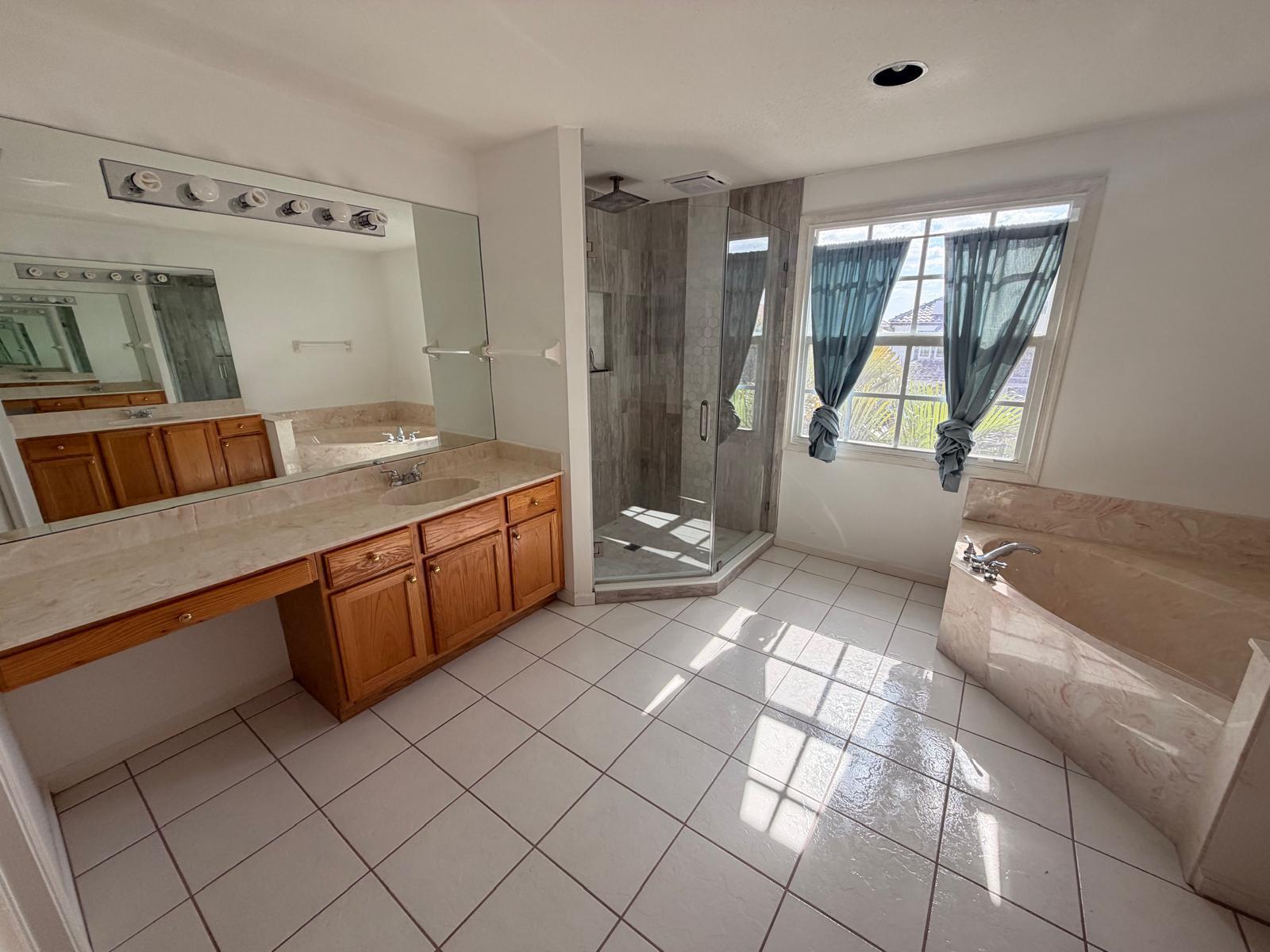 AVONDALE - Residential Lease