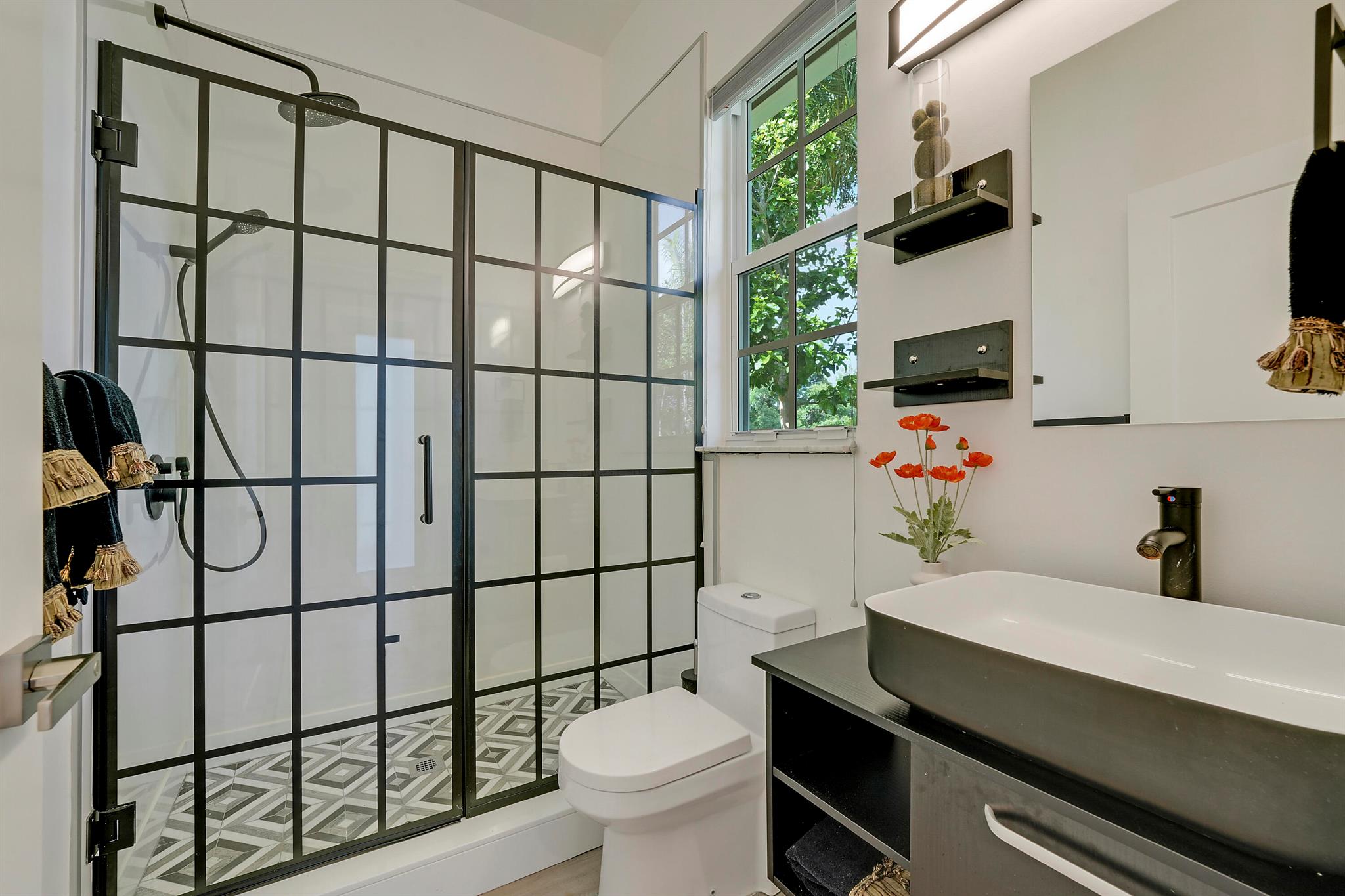 PINES ON PENNOCK LANE PUD - Residential Lease