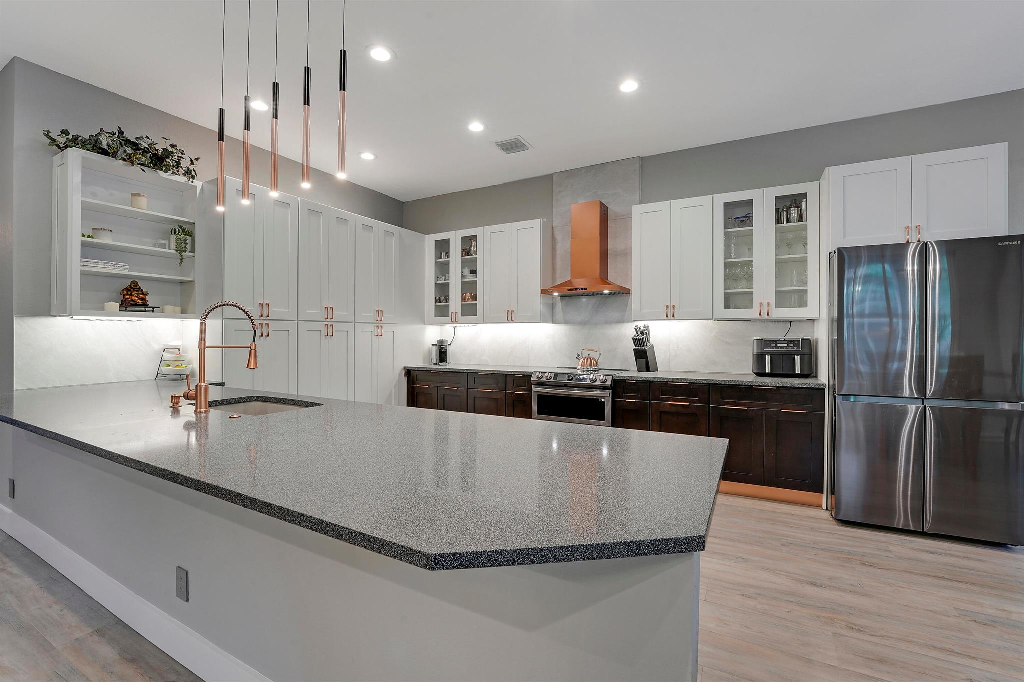 PINES ON PENNOCK LANE PUD - Residential Lease