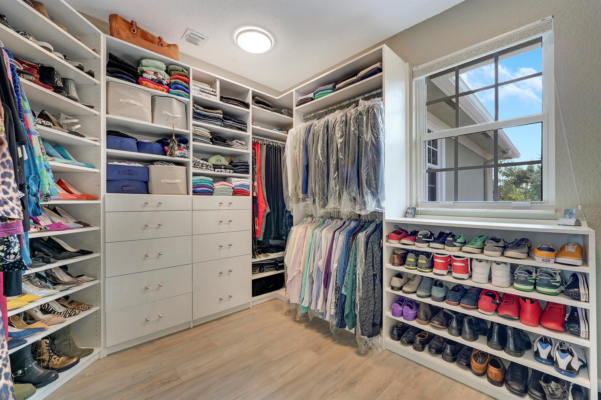 PINES ON PENNOCK LANE PUD - Residential Lease