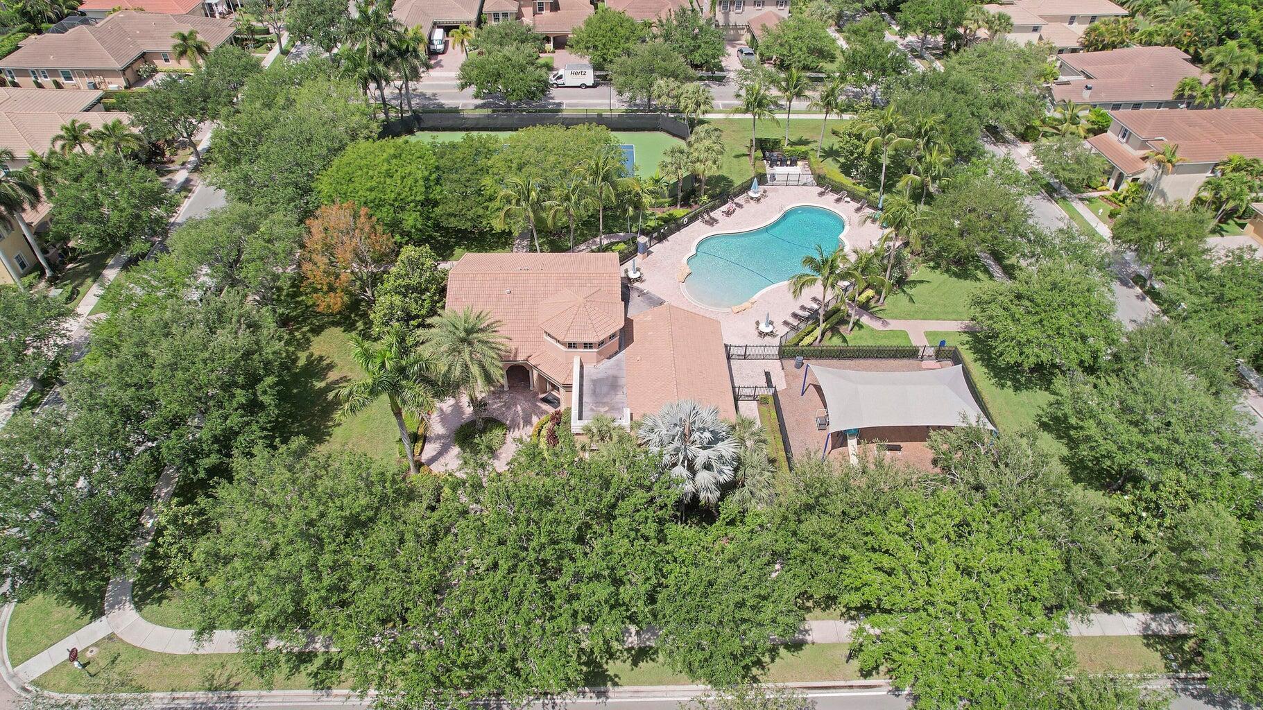 PINES ON PENNOCK LANE PUD - Residential Lease