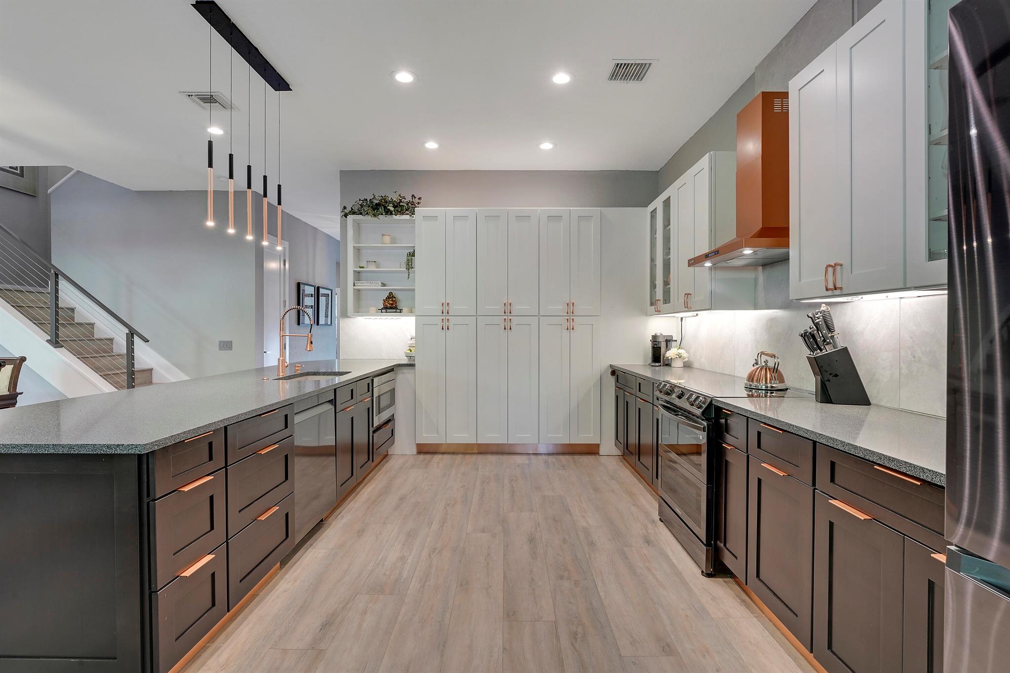 PINES ON PENNOCK LANE PUD - Residential Lease