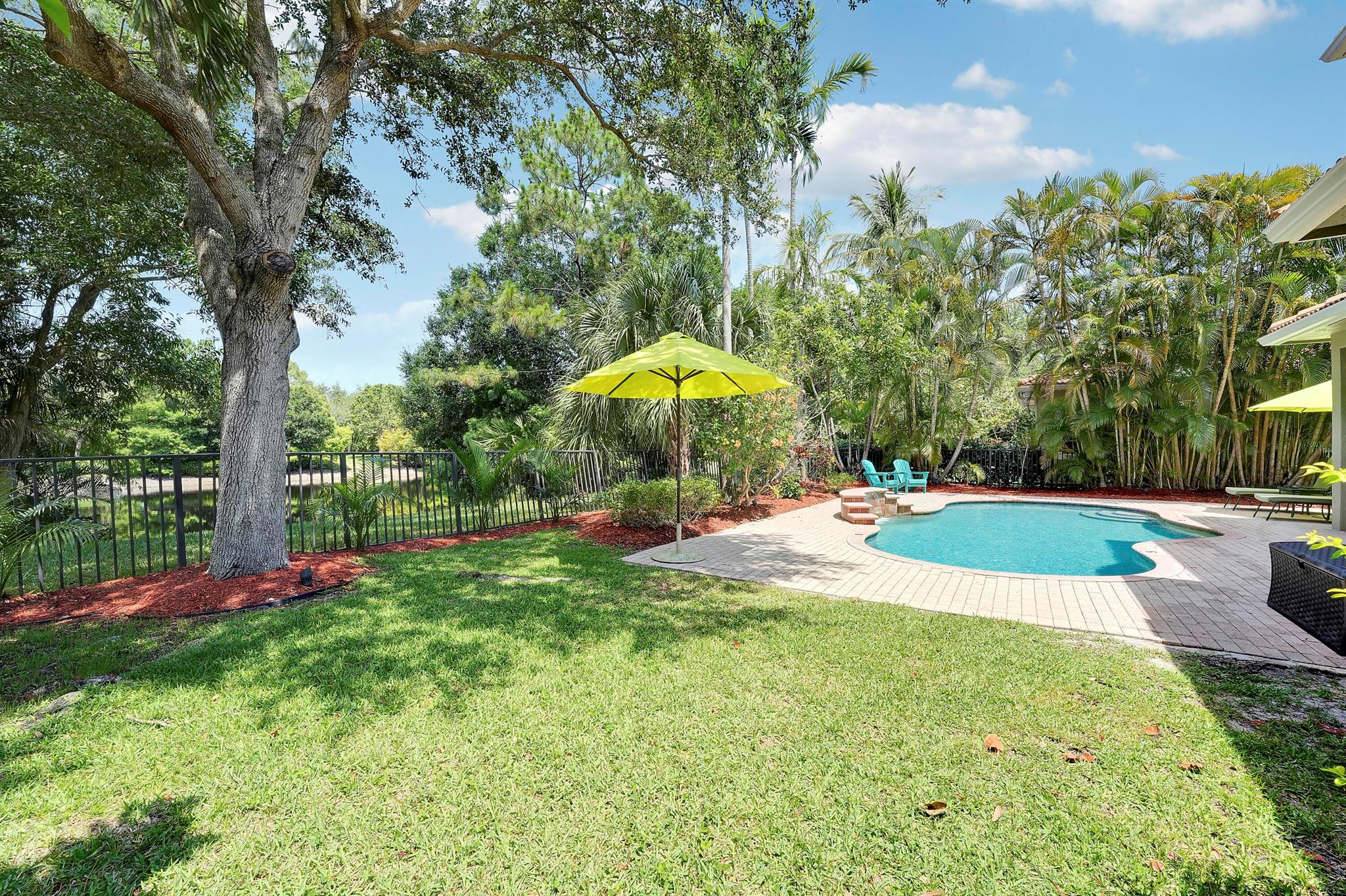 PINES ON PENNOCK LANE PUD - Residential Lease