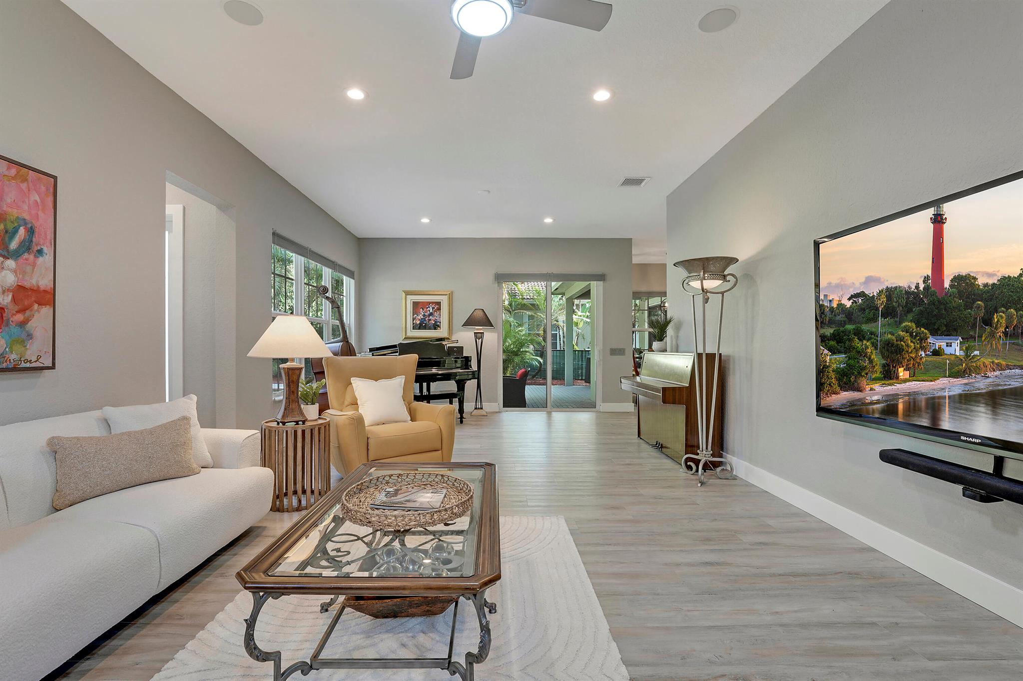 PINES ON PENNOCK LANE PUD - Residential Lease