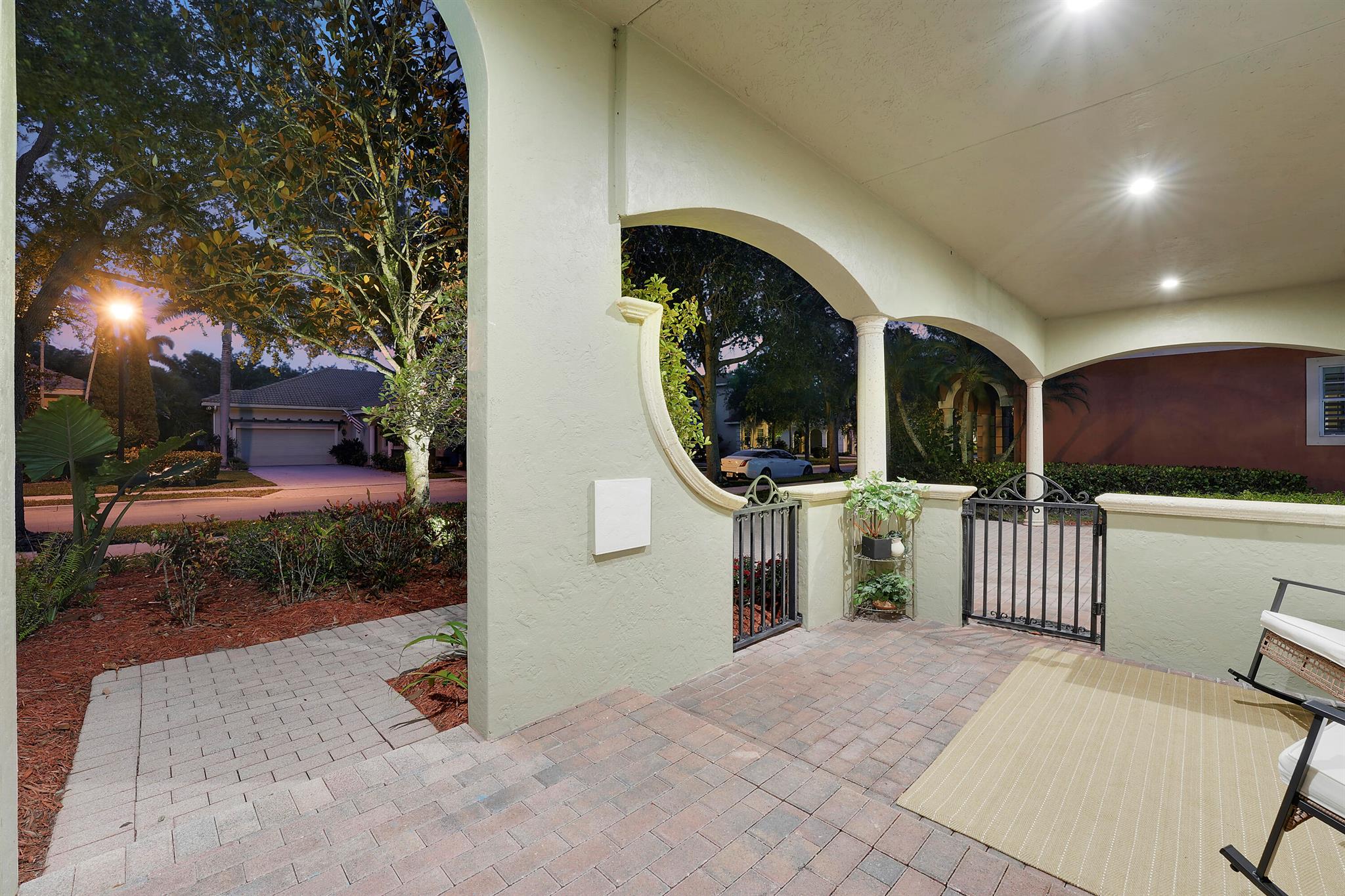 PINES ON PENNOCK LANE PUD - Residential Lease