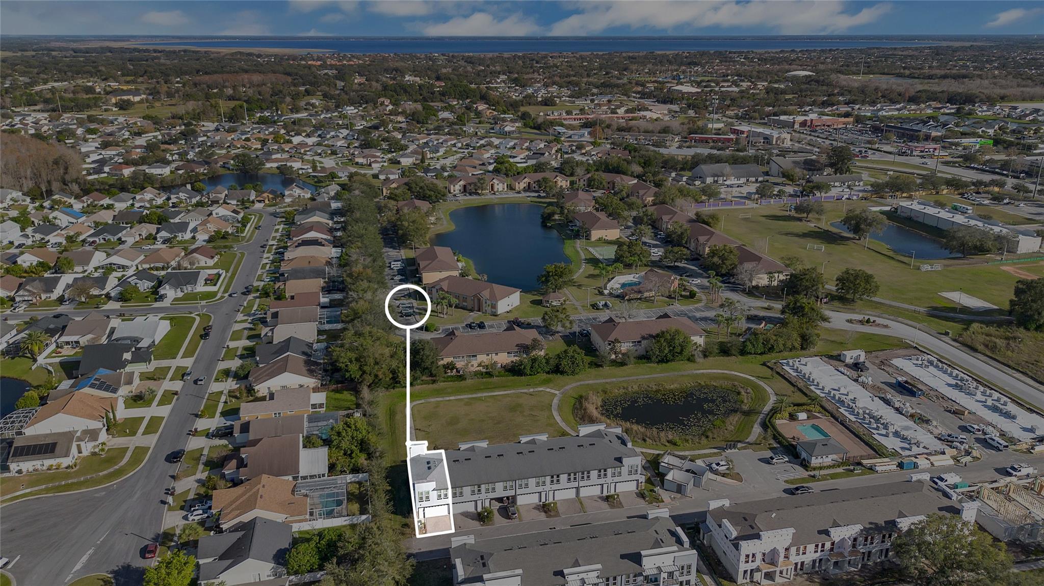 CONDO SOHO AT LAKESIDE - Residential