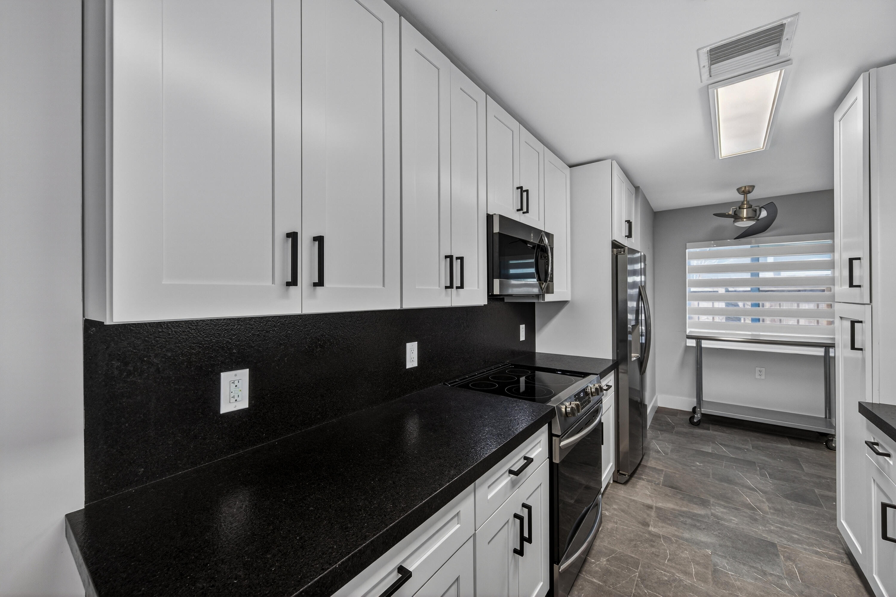 CORAL POINT - Residential