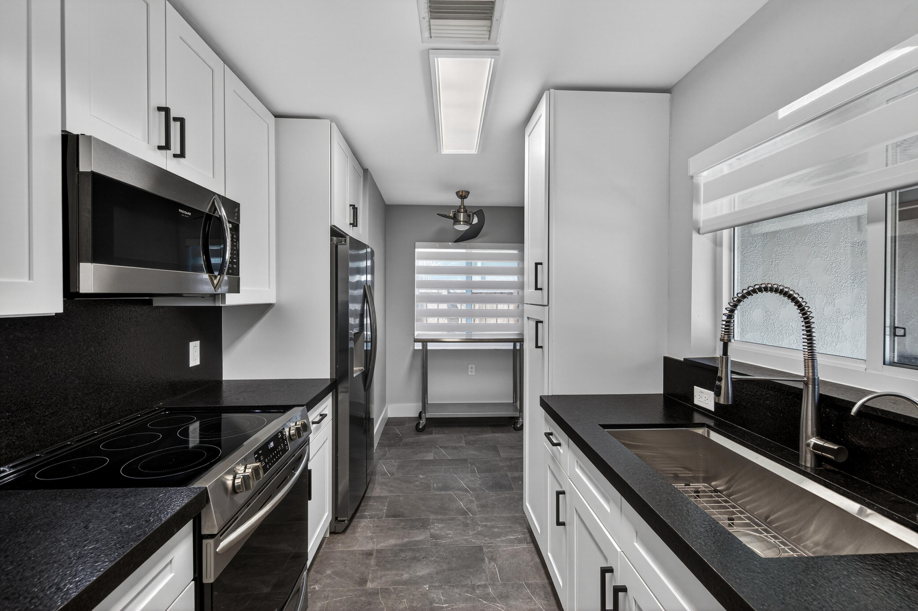 CORAL POINT - Residential