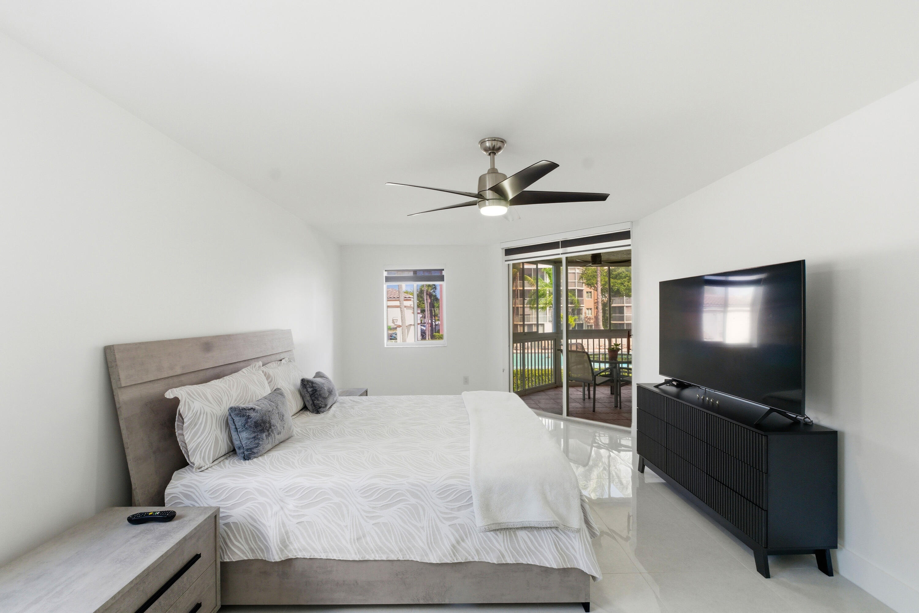 GRANVILLE CONDOMINIUM G - Residential