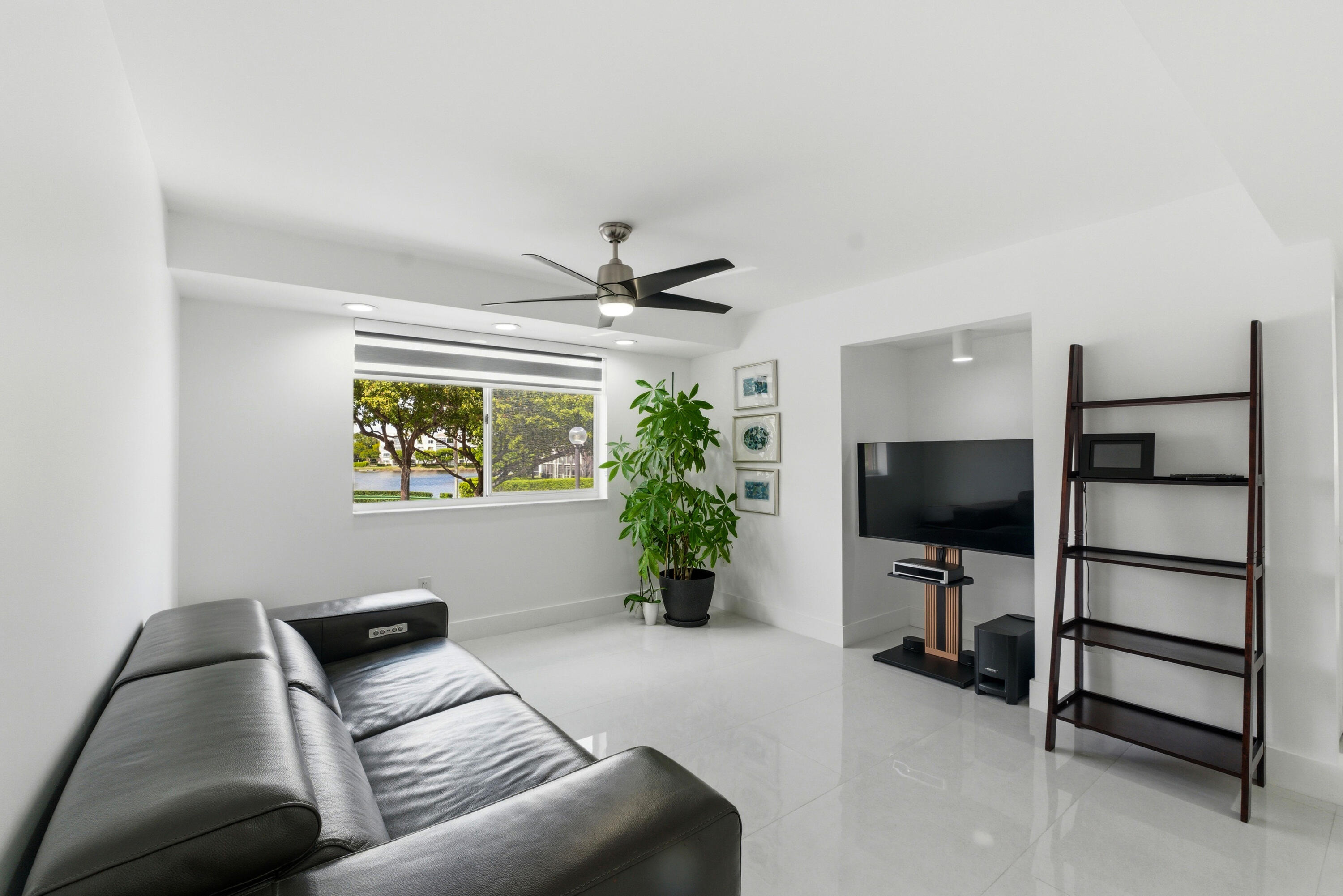 GRANVILLE CONDOMINIUM G - Residential