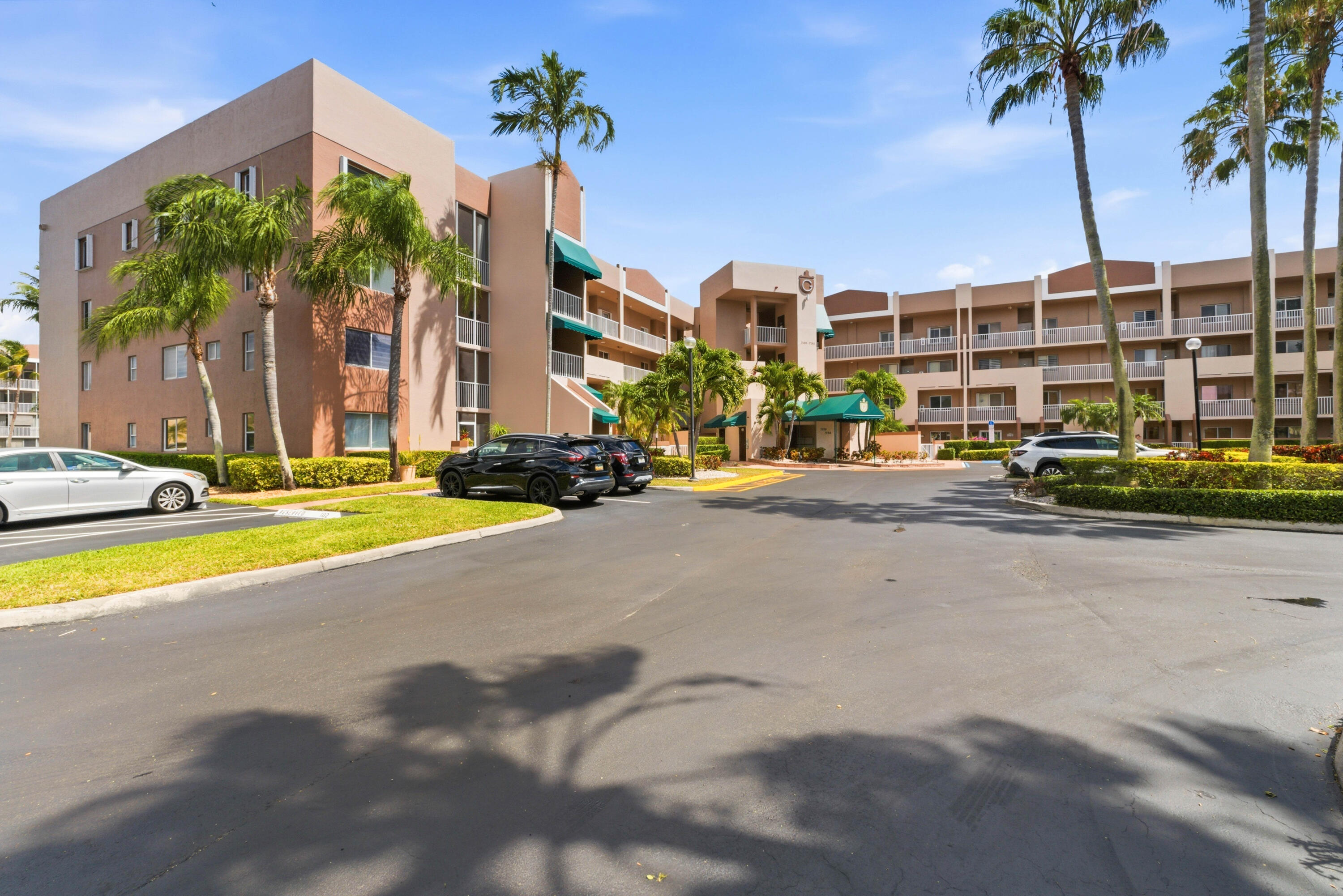 GRANVILLE CONDOMINIUM G - Residential