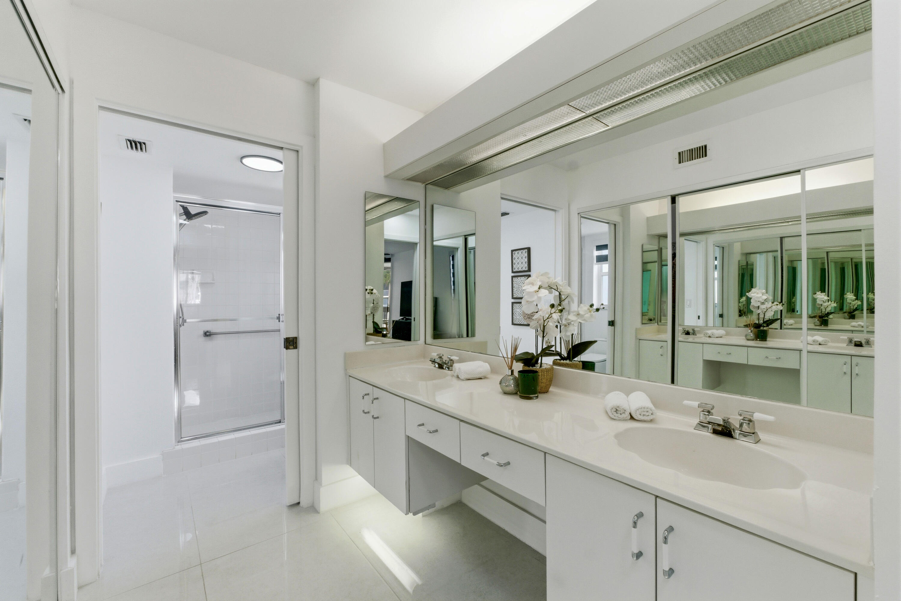 GRANVILLE CONDOMINIUM G - Residential