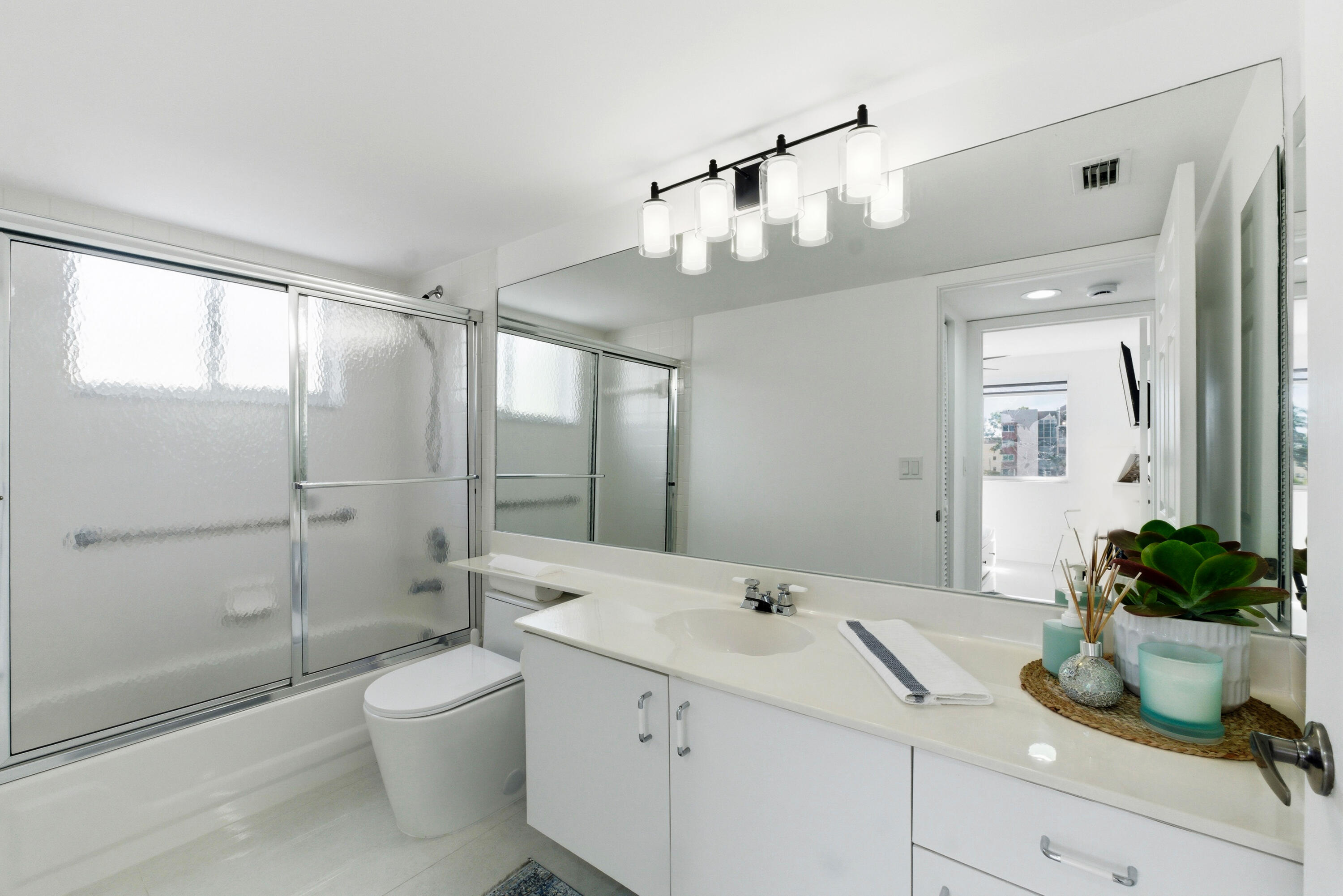 GRANVILLE CONDOMINIUM G - Residential