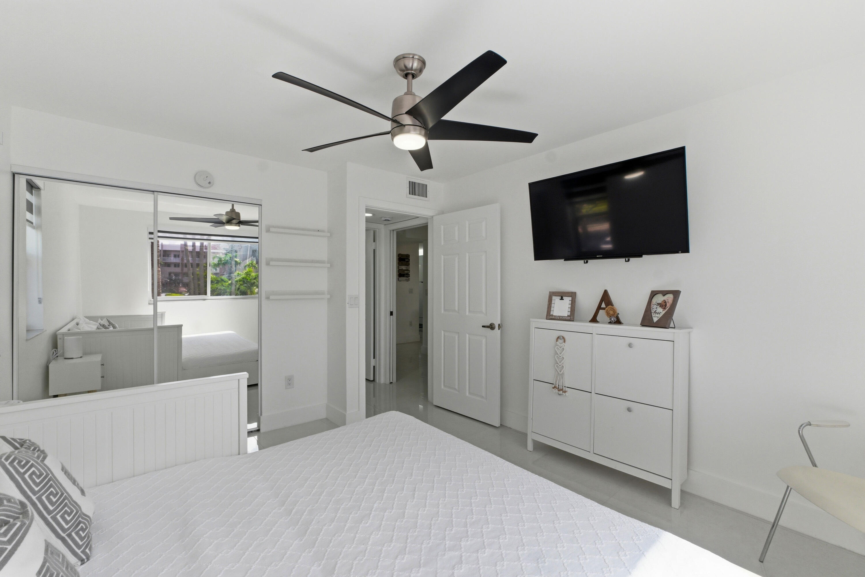 GRANVILLE CONDOMINIUM G - Residential